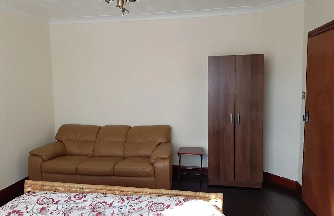 Cozy Guest House-1